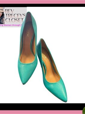 Coach Teal Pointed-Toe Leather Pumps